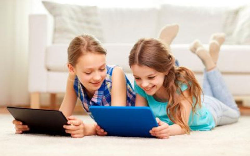Niños y Adolescentes: Uso de Dispositivos Electrónicos. - Casa Pediátrica